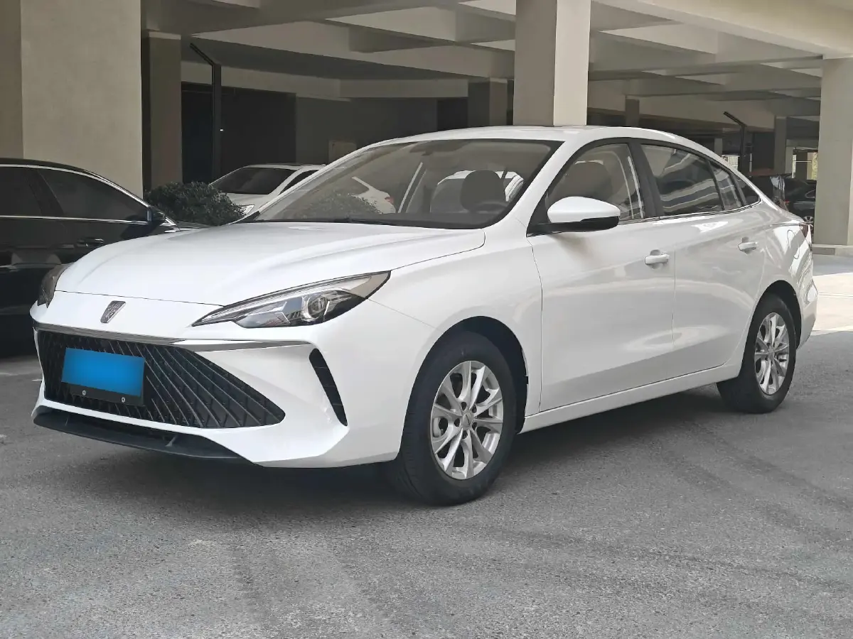 2024 Roewe i5 1.5L 129HP L4 CVT