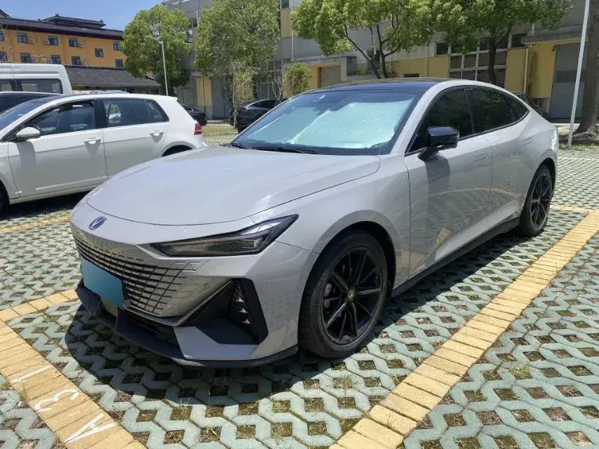 2022 ChangAn UNI-V 1.5T 188HP L4 7DCT