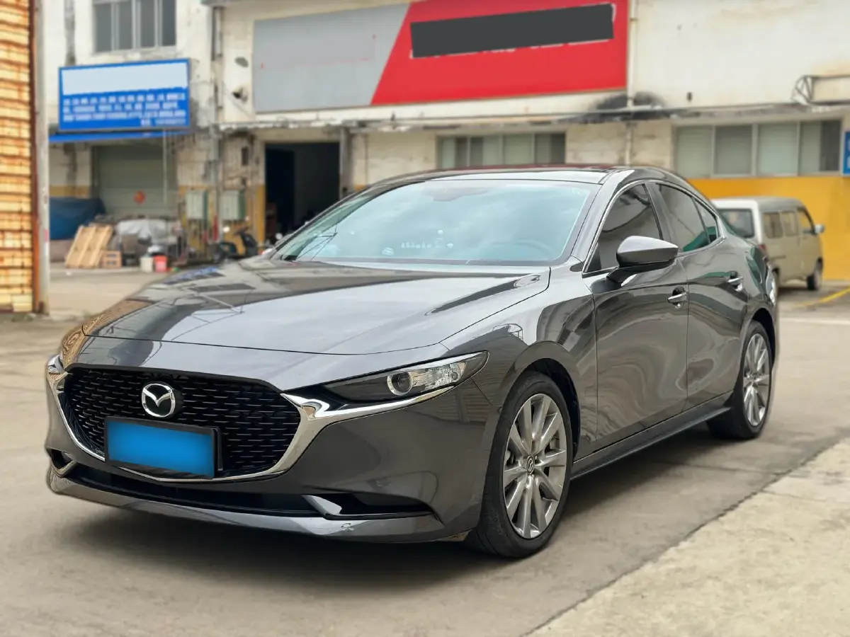 2022 Mazda 3 Axela 2.0L 158HP L4 6AT