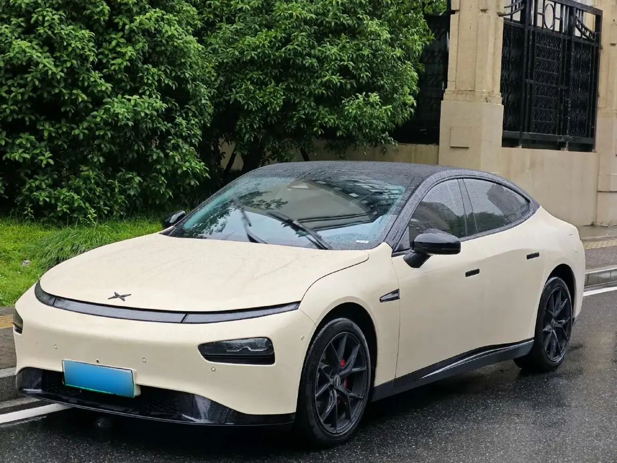 2022 Xpeng P7 BEV 83.1KWH