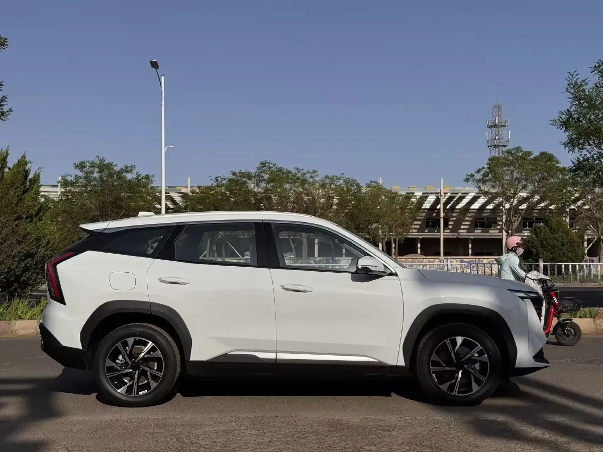 2024 Geely StarRay 1.5T 181HP L4 7DCT,autocango,china used car exporter,china ev exporter,chinese used car exporter,chinese used ev exporter