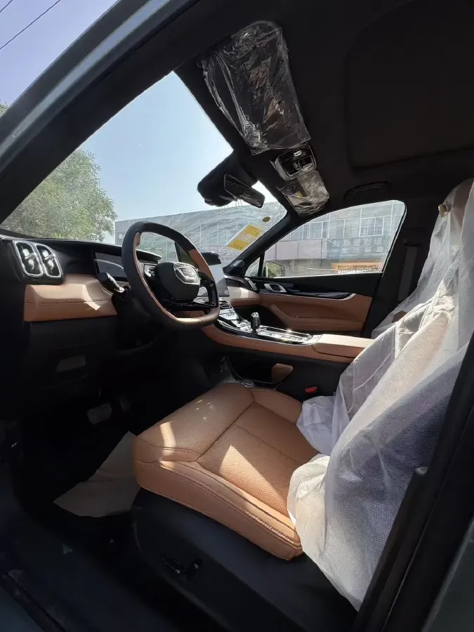 2025 Geely StarRay 1.5T 181HP L4 7DCT,autocango,china used car exporter,china ev exporter,chinese used car exporter,chinese used ev exporter