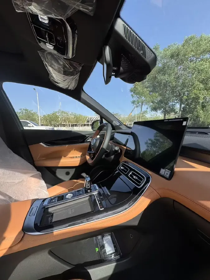 2025 Geely StarRay 1.5T 181HP L4 7DCT,autocango,china used car exporter,china ev exporter,chinese used car exporter,chinese used ev exporter