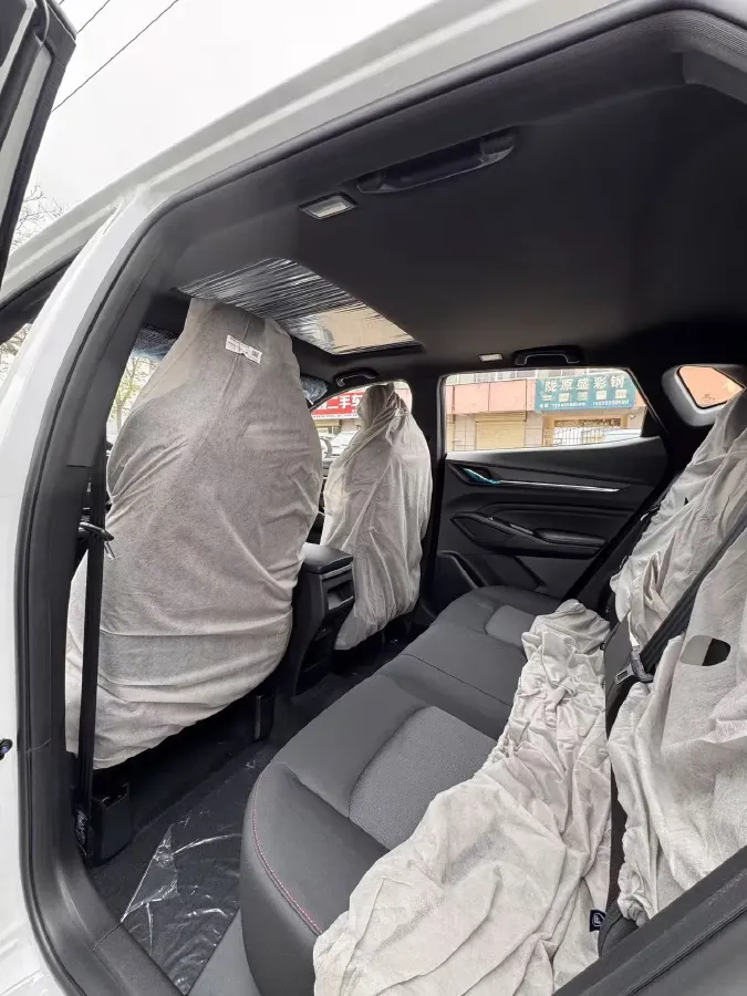 2025 ChangAn X5 PLUS 1.5T 188HP L4 7DCT,autocango,china used car exporter,china ev exporter,chinese used car exporter,chinese used ev exporter