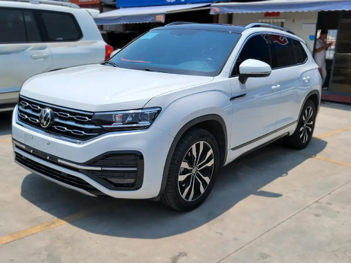 2021 Volkswagen Tayron 2.0T 220HP L4 7DCT