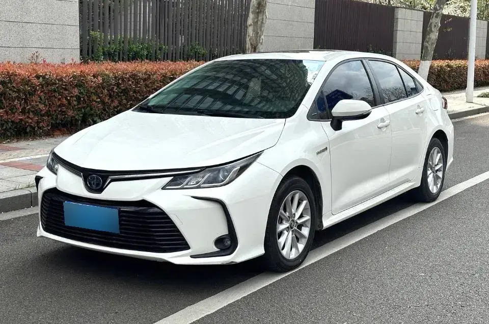 2021 Toyota Corolla 1.8L 98HP L4 E-CVT Hybrid