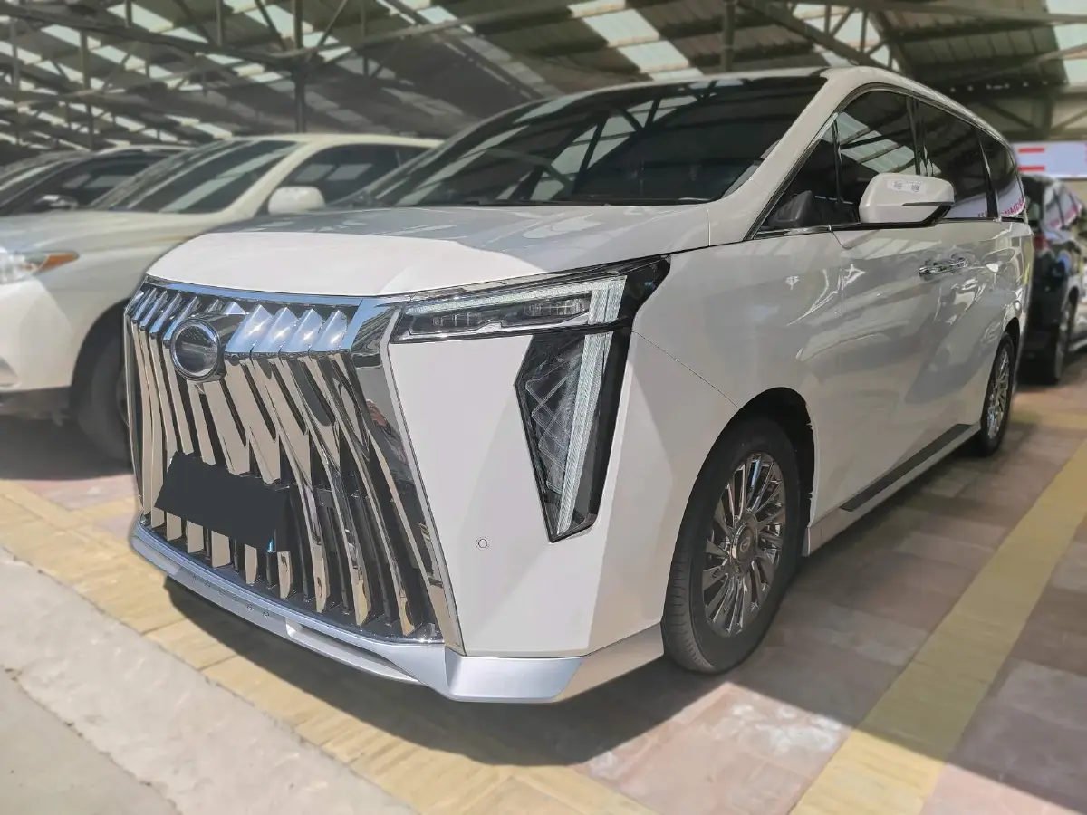 2023 GAC Trumpchi M8 2.0T 252HP L4 8AT