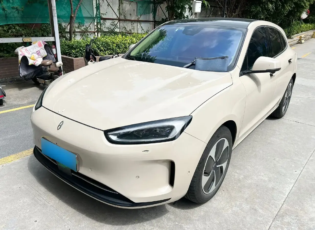 2022 HIMA AITO M5 Range Extended 125HP REEV 40KWH