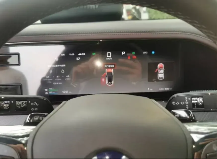 2024 Denza DenzaZ9GT 2.0T 207HP L4 E-CVT PHEV 38.5KWH,autocango,china used car exporter,china ev exporter,chinese used car exporter,chinese used ev exporter