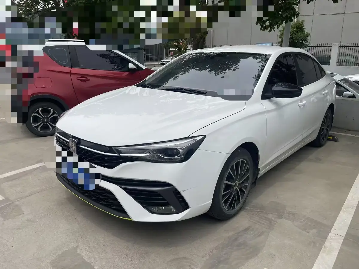 2021 Roewe i5 1.5L 120HP L4 CVT