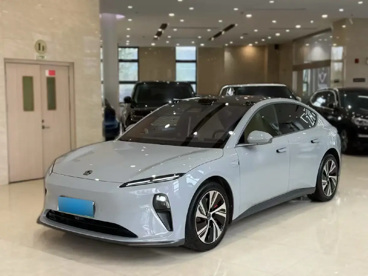 2022 NIO ET5 BEV 75KWH