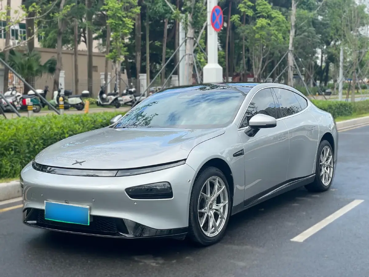 2022 Xpeng P7 BEV 77.9KWH