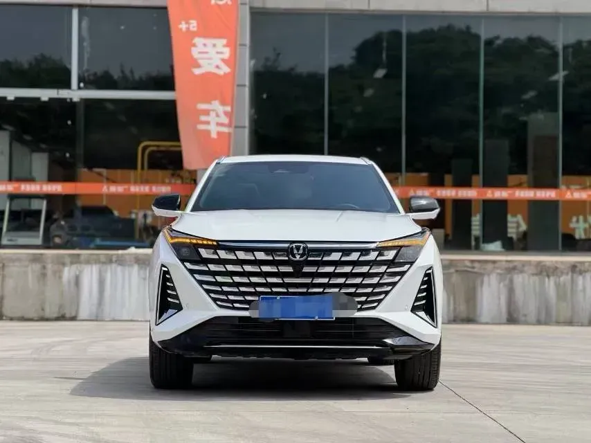 2025 ChangAn UNI-Z 1.5T 188HP L4 7DCT,autocango,china used car exporter,china ev exporter,chinese used car exporter,chinese used ev exporter