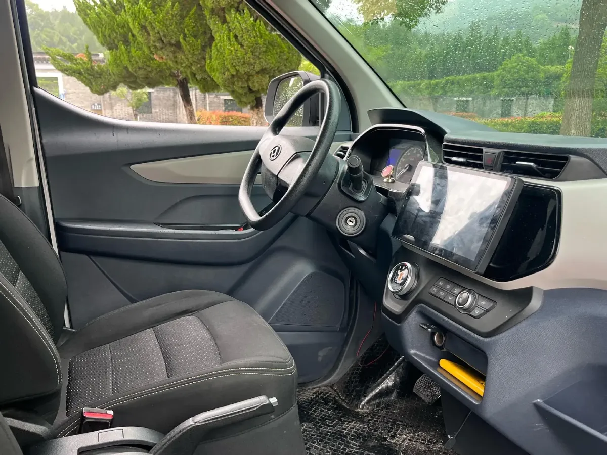 2021 MAXUS EV30 BEV 41.86KWH,autocango,china used car exporter,china ev exporter,chinese used car exporter,chinese used ev exporter