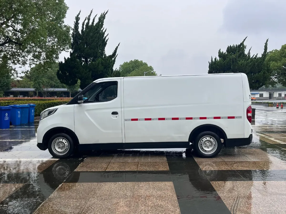 2021 MAXUS EV30 BEV 41.86KWH,autocango,china used car exporter,china ev exporter,chinese used car exporter,chinese used ev exporter