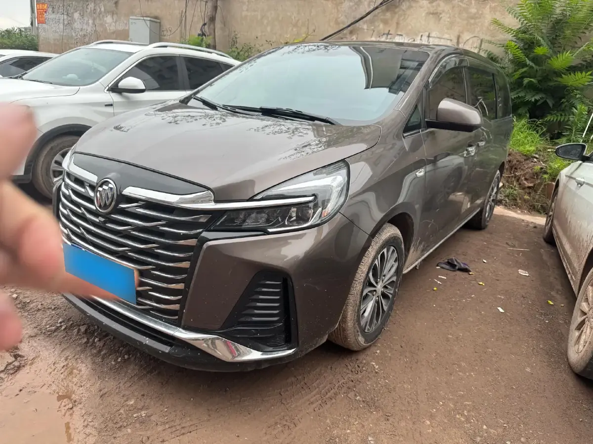 2023 Buick GL8 2.0T 237HP L4 9AT