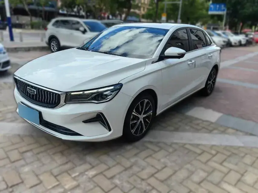 2022 Geely Emgrand 1.5L 114HP L4 CVT