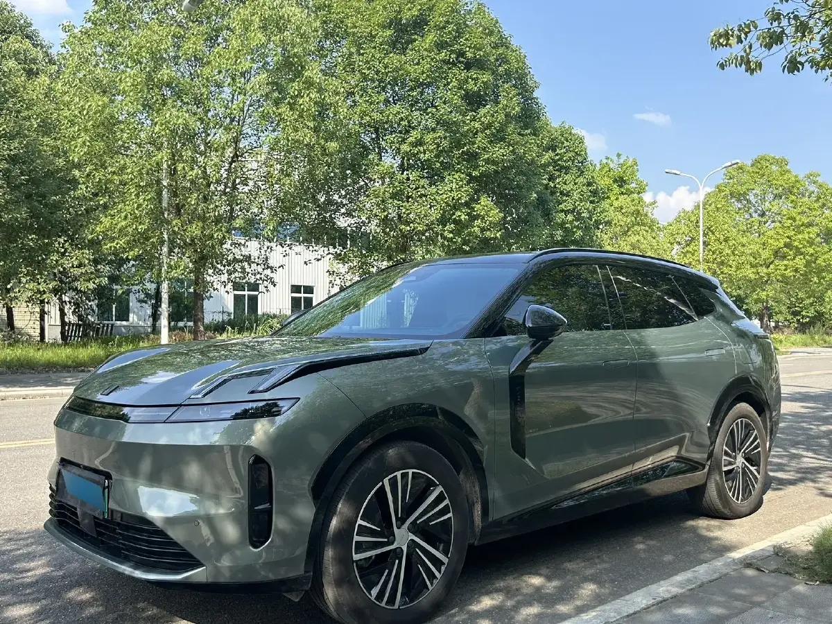 2023 LYNK&CO 08 EM-P 1.5T 163HP L4 3DHT PHEV 39.8KWH