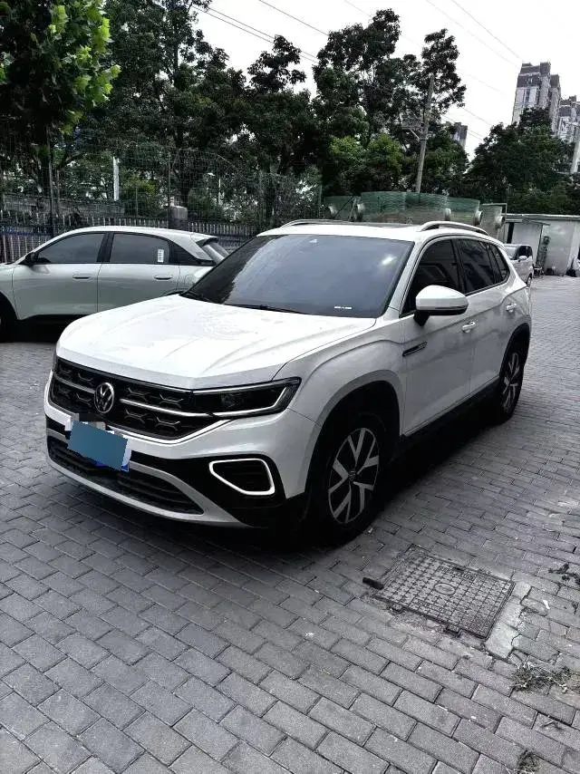 2023 Volkswagen Tayron 2.0T 186HP L4 7DCT