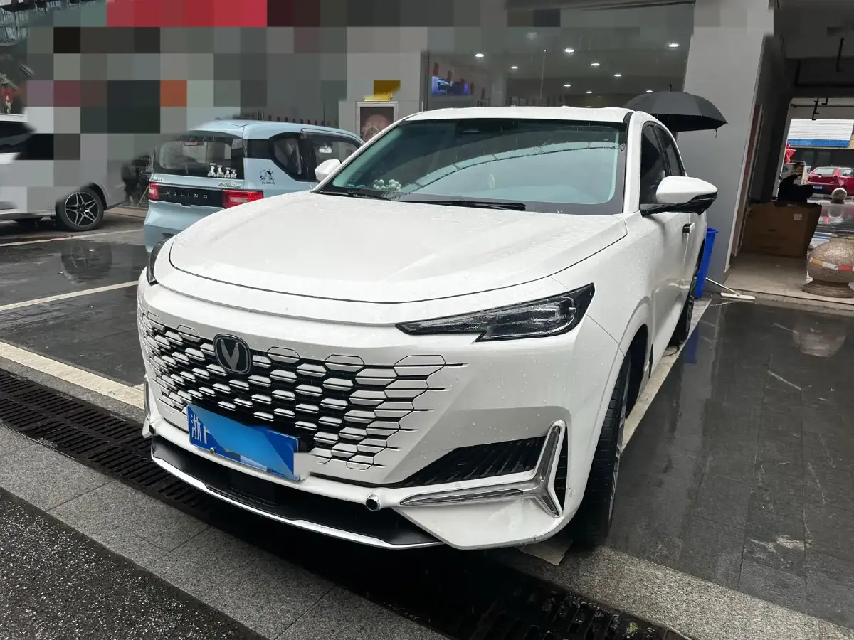 2024 ChangAn UNI-K 2.0T 233HP L4 8AT
