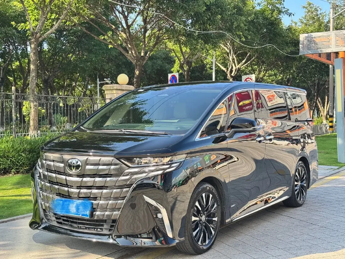 2024 Toyota Alphard 2.5L 190HP L4 E-CVT Hybrid