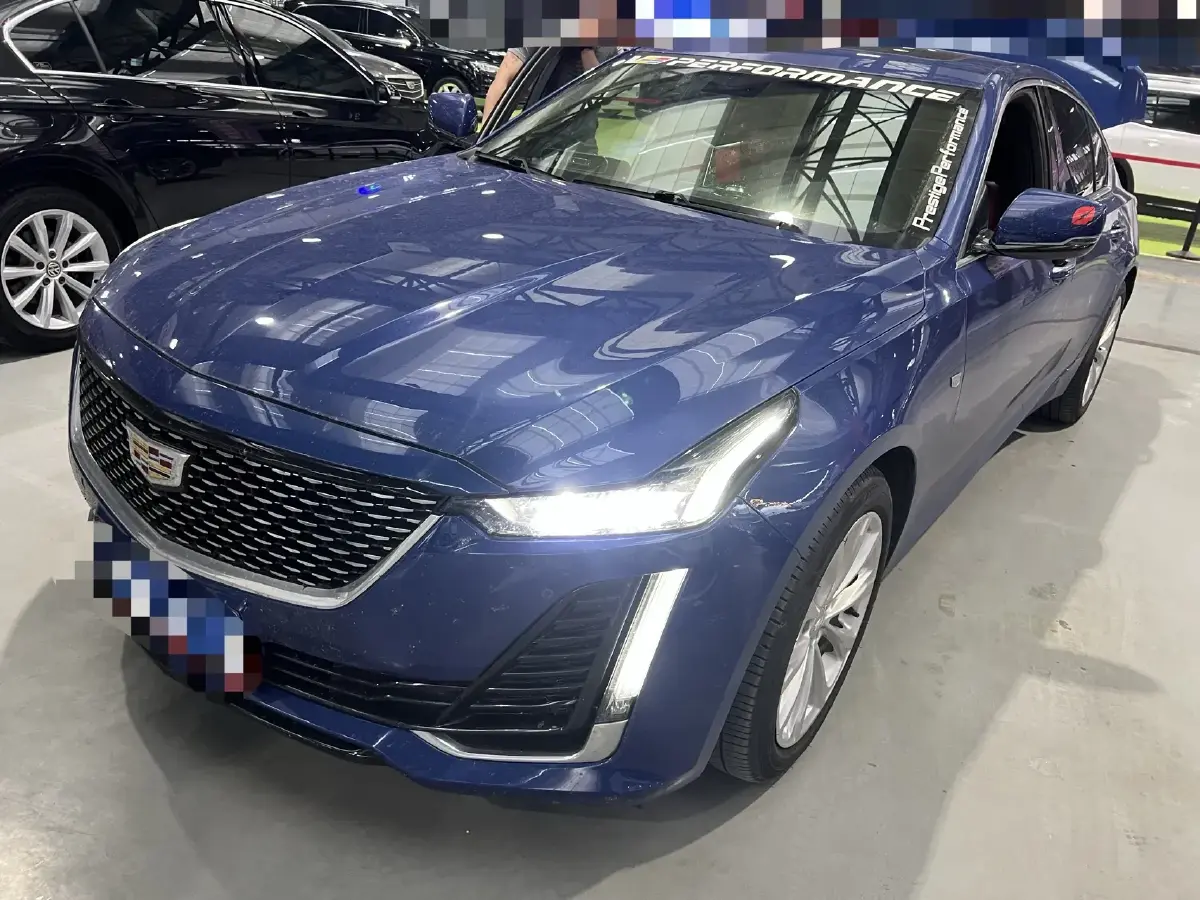 2022 Cadillac CT5 2.0T 237HP L4 10AT