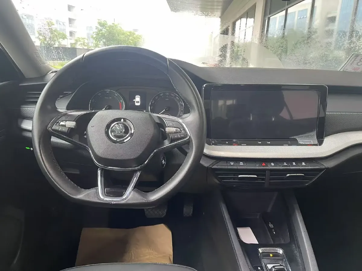 2022 Skoda Octavia 1.4T 150HP L4 7DCT,autocango,china used car exporter,china ev exporter,chinese used car exporter,chinese used ev exporter