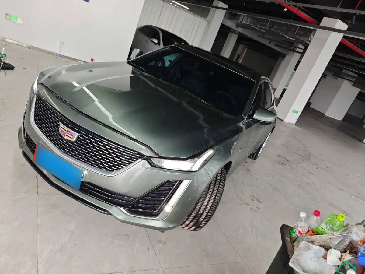 2023 Cadillac CT5 2.0T 237HP L4 10AT