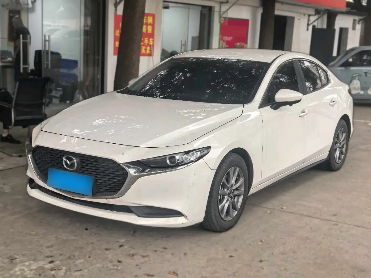 2022 Mazda 3 Axela 2.0L 158HP L4 6AT
