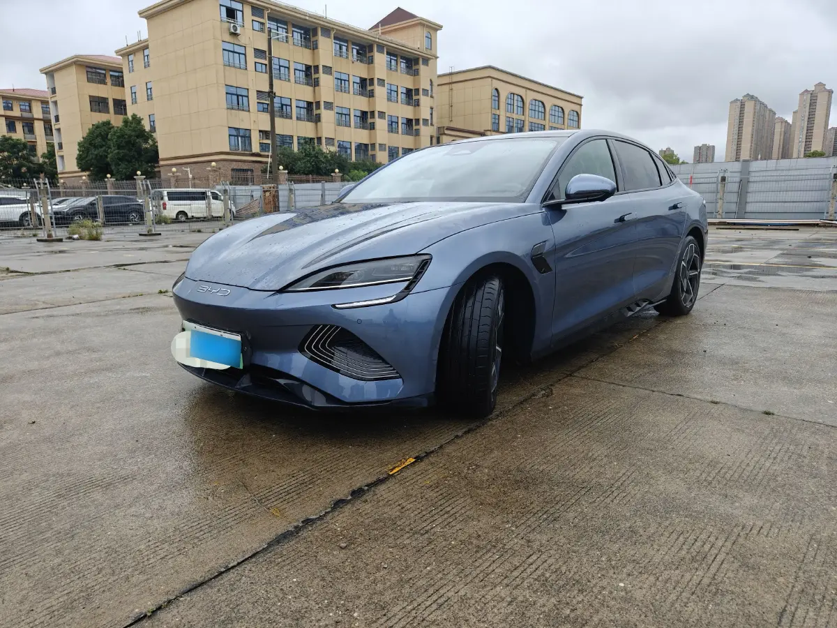 2023 BYD Seal BEV 82.5KWH