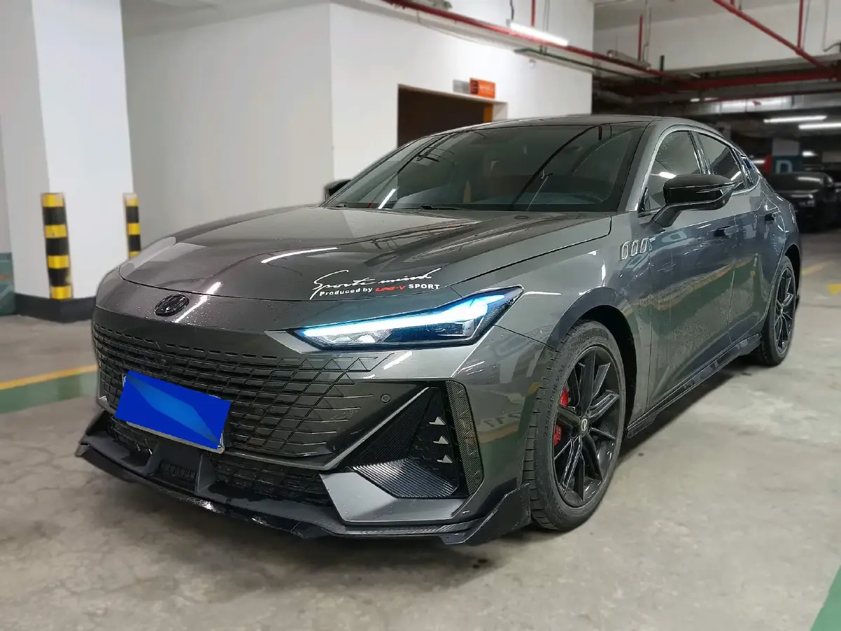 2022 ChangAn UNI-V 1.5T 188HP L4 7DCT