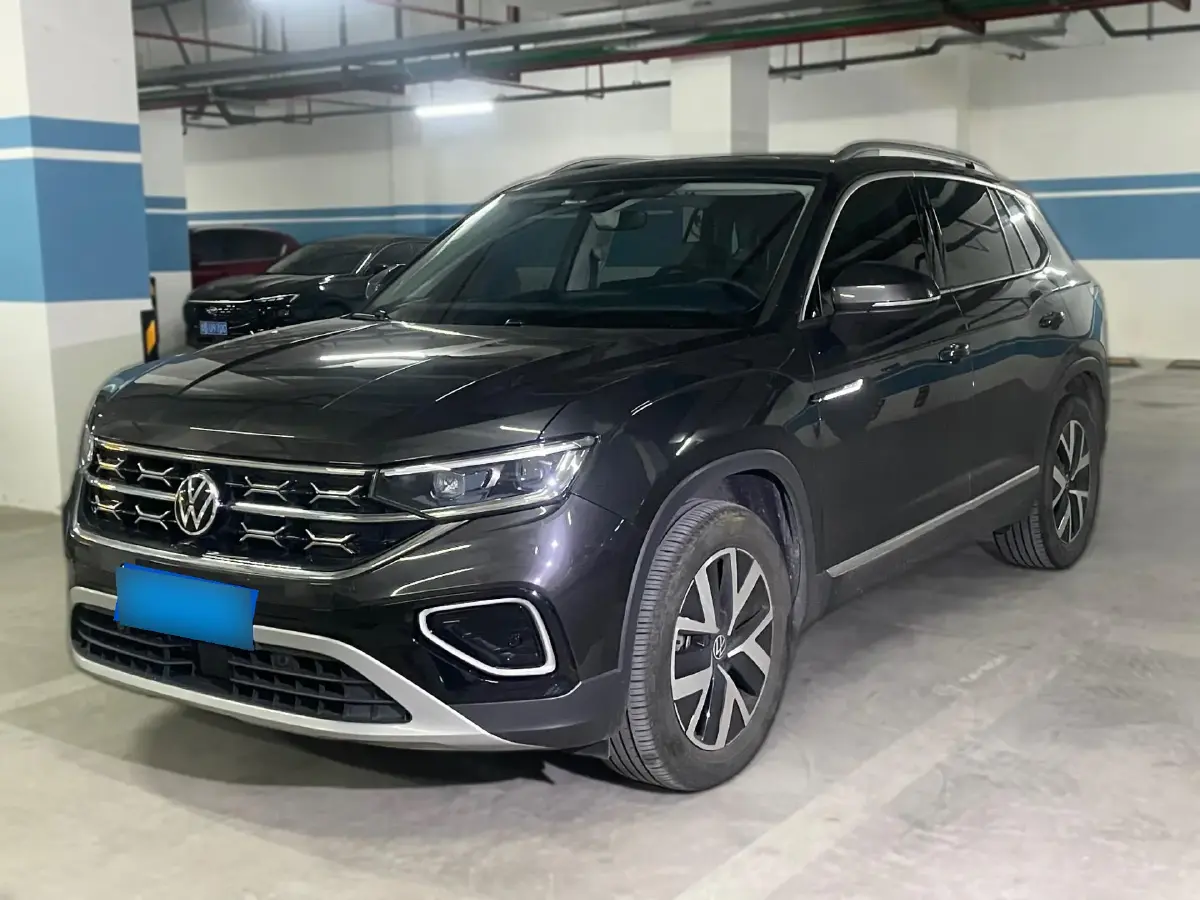 2023 Volkswagen Tayron 2.0T 186HP L4 7DCT