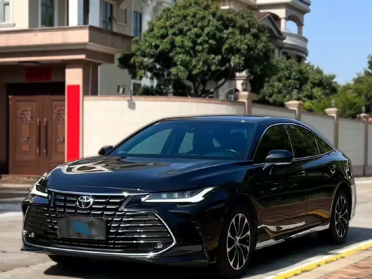 2023 Toyota Avalon 2.0L 177HP L4 CVT