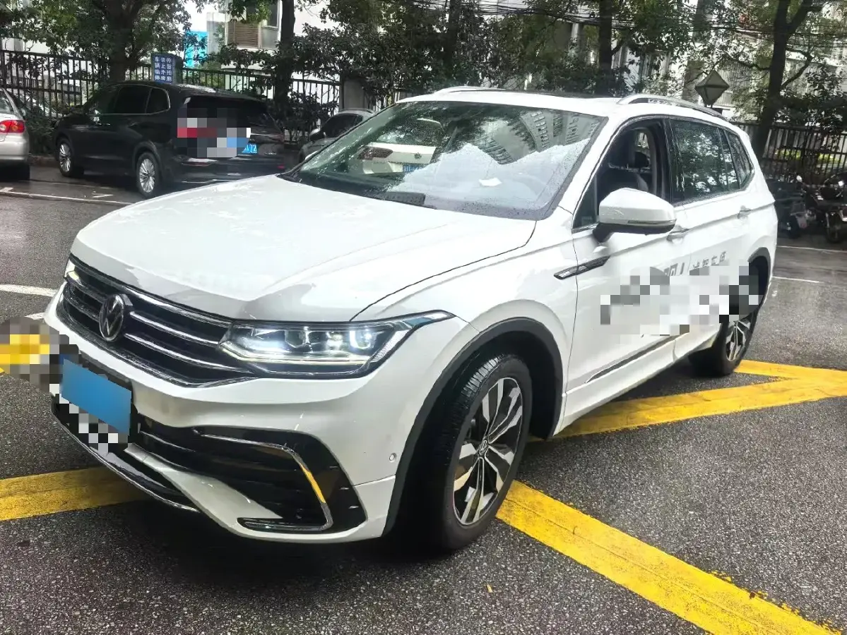 2024 Volkswagen Tiguan L 2.0T 186HP L4 7DCT