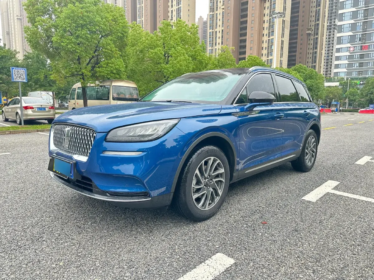 2022 Lincoln Corsair 2.0T 245HP L4 8AT