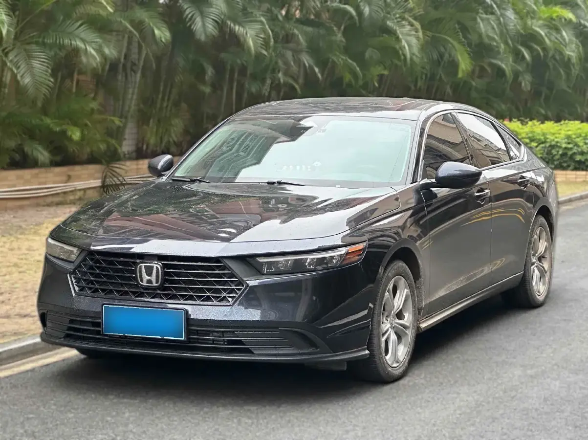 2023 Honda Accord 1.5T 192HP L4 CVT