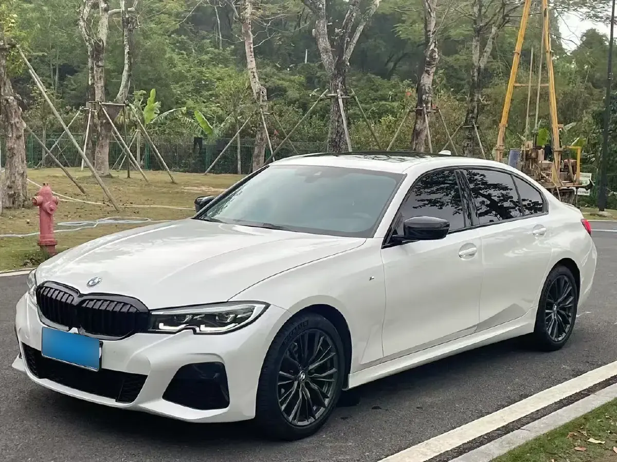 2022 BMW 3 Series 2.0T 184HP L4 8AT