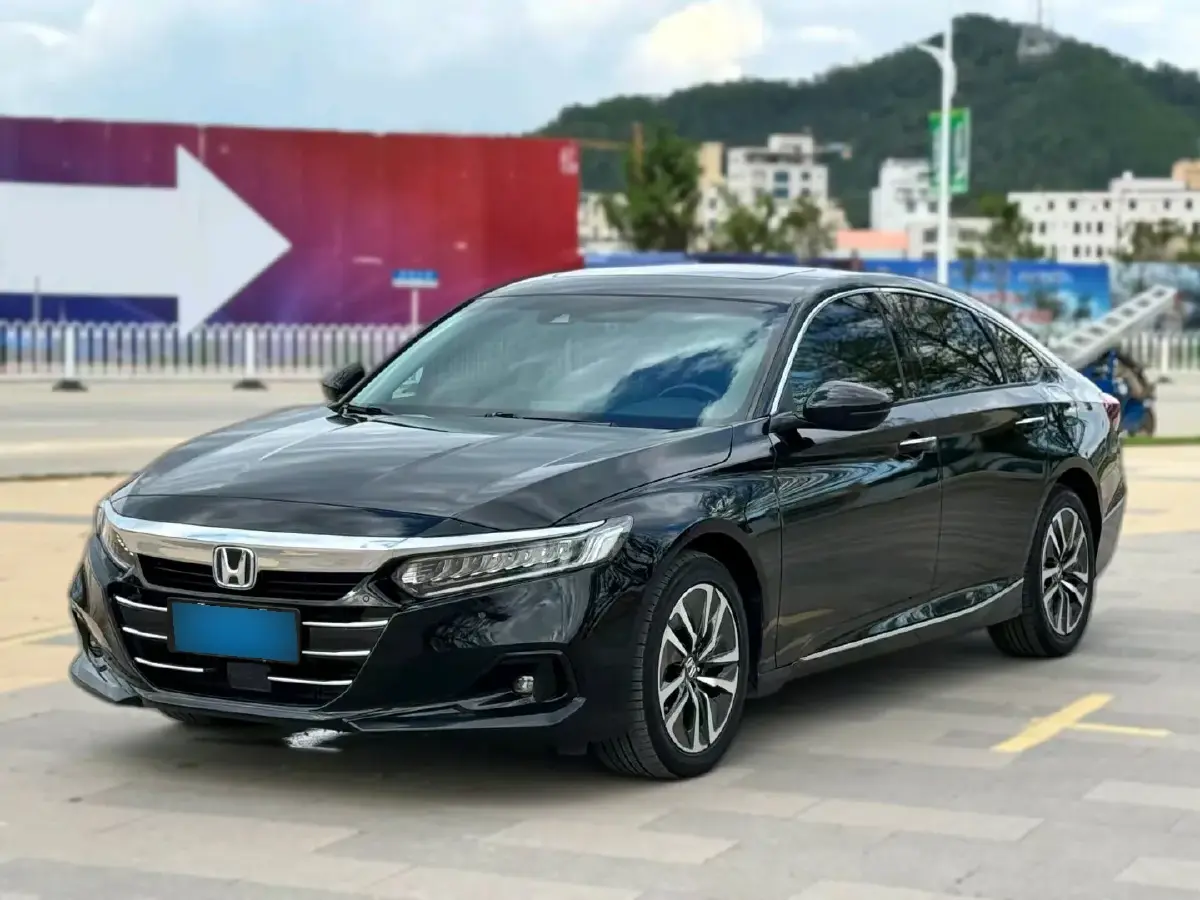 2022 Honda Accord 2.0L 146HP L4 E-CVT Hybrid