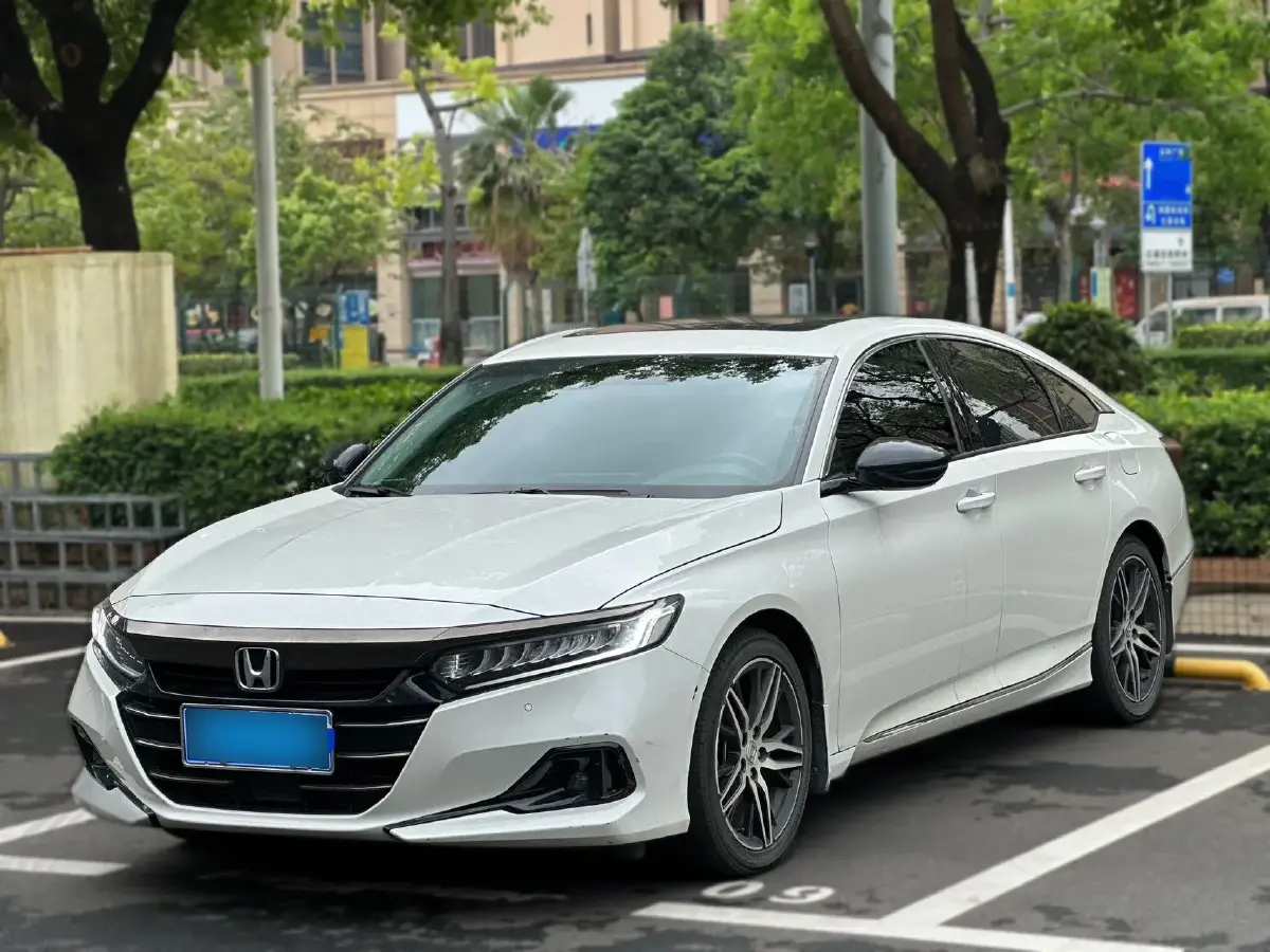 2022 Honda Accord 1.5T 194HP L4 CVT
