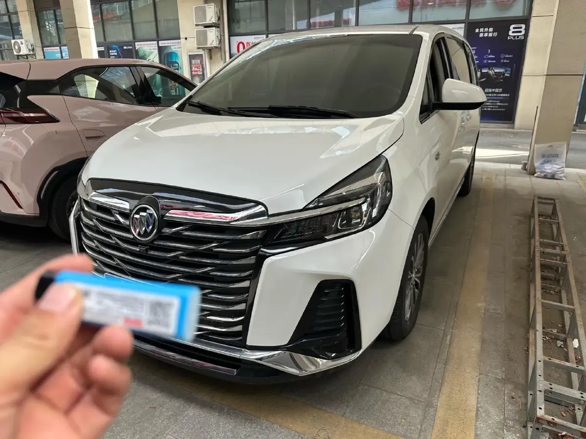 2023 Buick GL8 2.0T 237HP L4 9AT