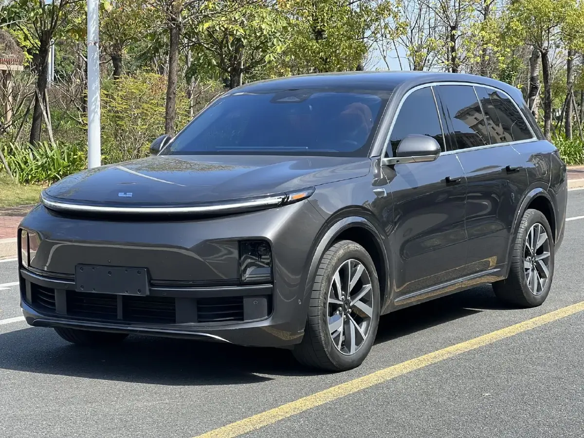 2023 Li L8 Range Extended 154HP REEV 40.9KWH