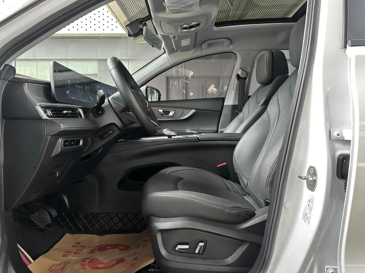 2022 Chery Tiggo 8 PRO 1.6T 197HP L4 7DCT,autocango,china used car exporter,china ev exporter,chinese used car exporter,chinese used ev exporter