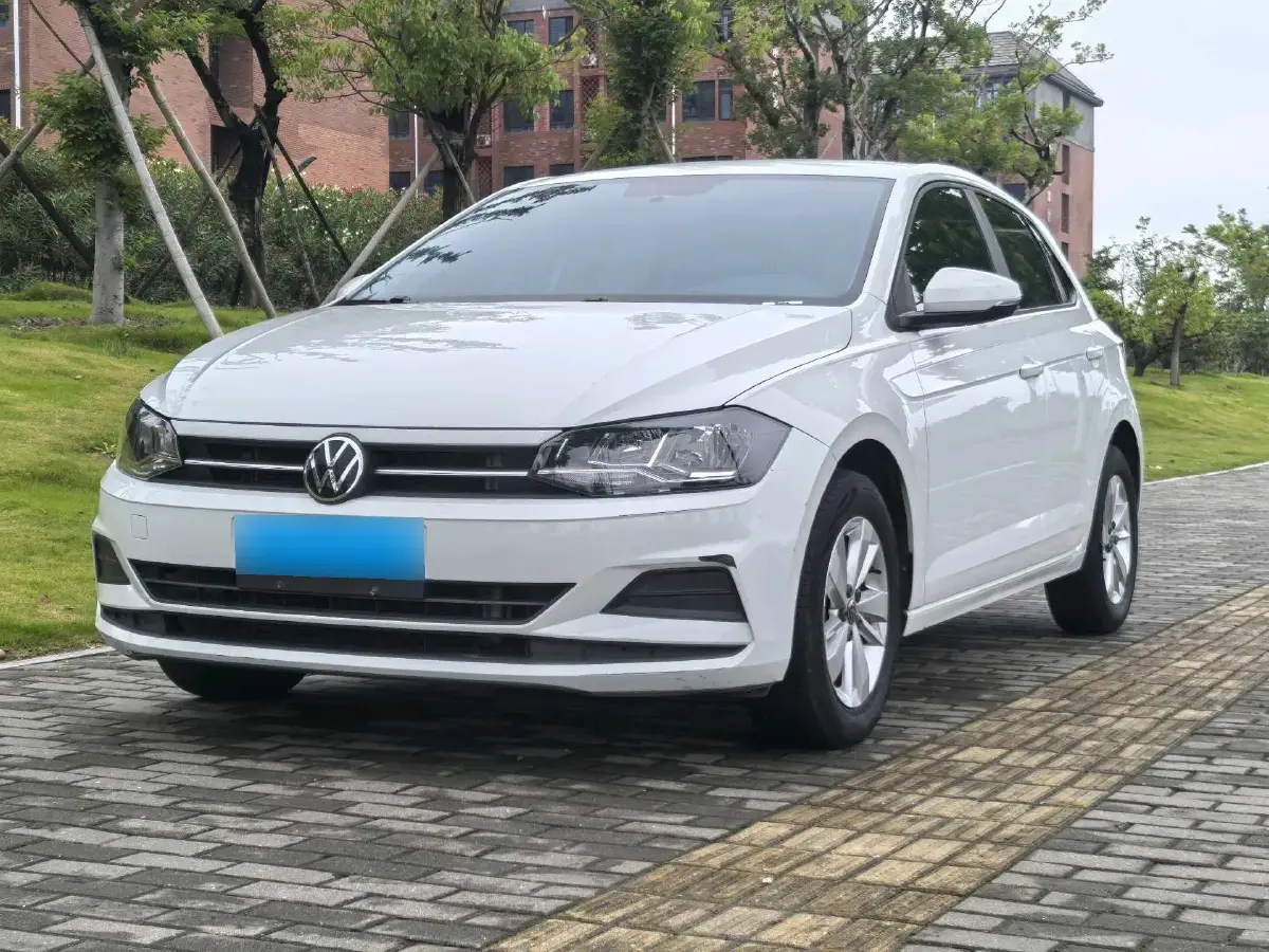 2023 Volkswagen Polo 1.5L 110HP L4 6AT
