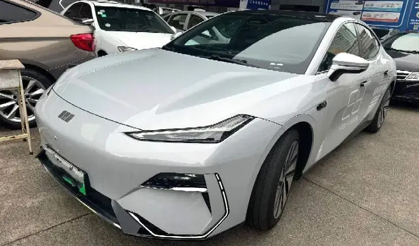 2024 Geely Galaxy E8 BEV 76KWH