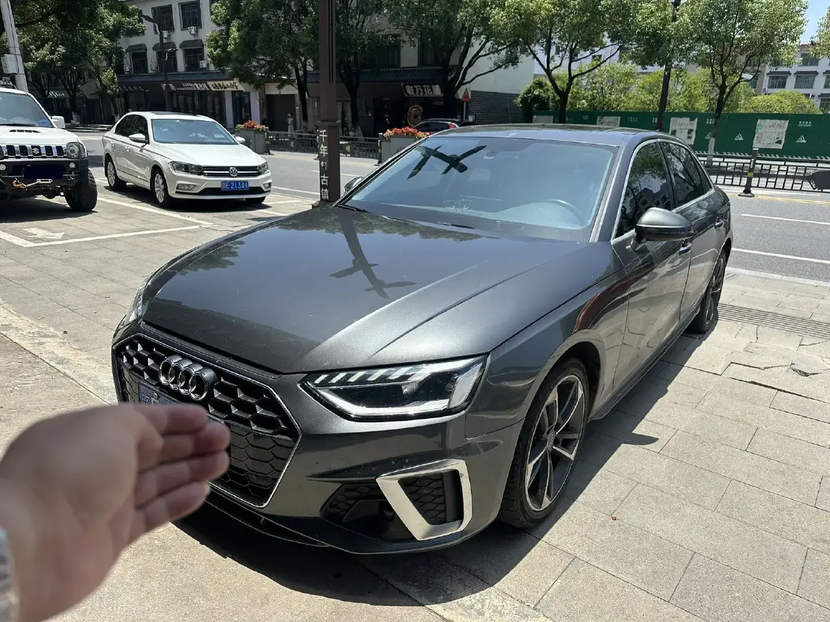 2020 Audi A4L 2.0T 150HP L4 7DCT