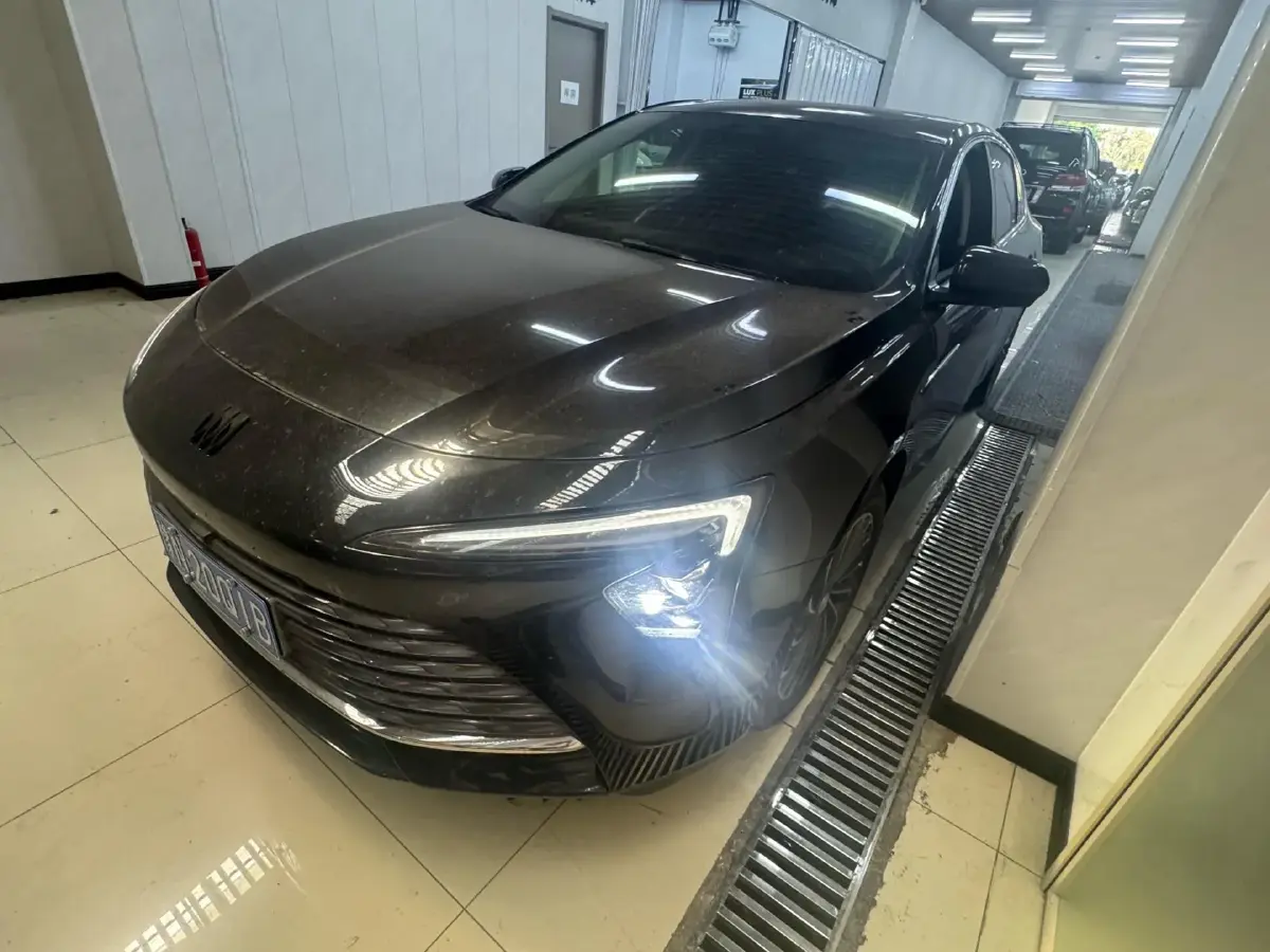 2023 Buick Larcosse 2.0T 237HP L4 9AT