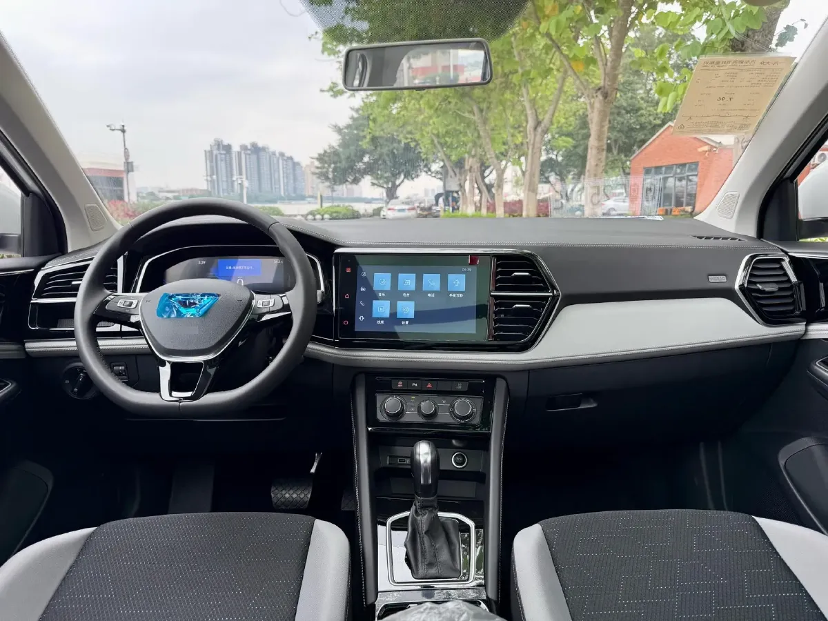 2024 Jetta VS5 1.4T 150HP L4 5MT,autocango,china used car exporter,china ev exporter,chinese used car exporter,chinese used ev exporter