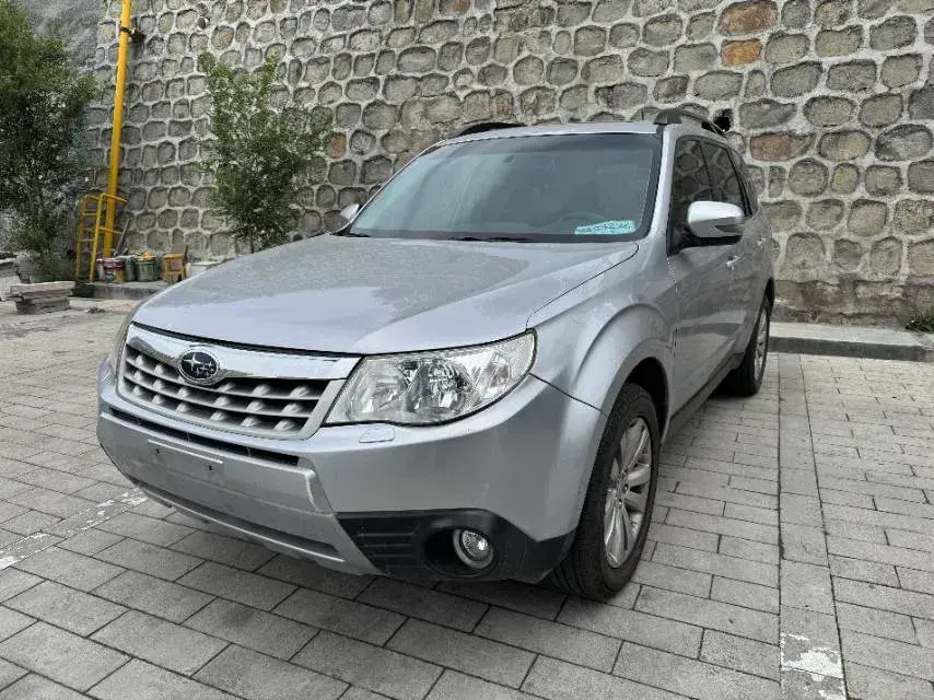 2012 Subaru Forester 2.5L 171HP H4 4AT 2012 Subaru Forester 2.5L 171HP H4 4AT