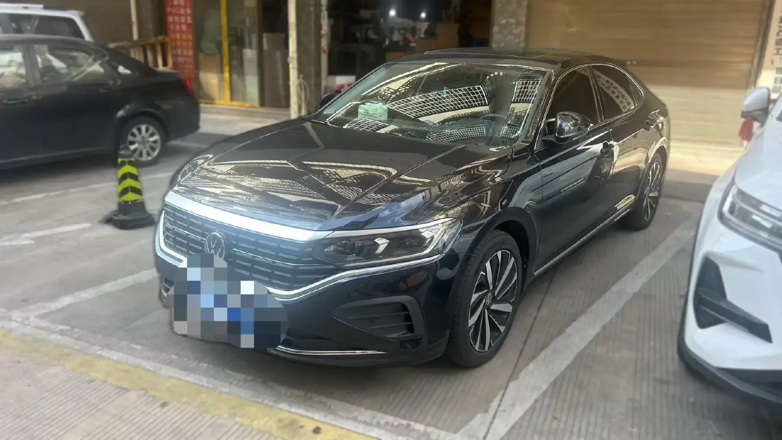 2024 Volkswagen Passat 2.0T 220HP L4 7DCT