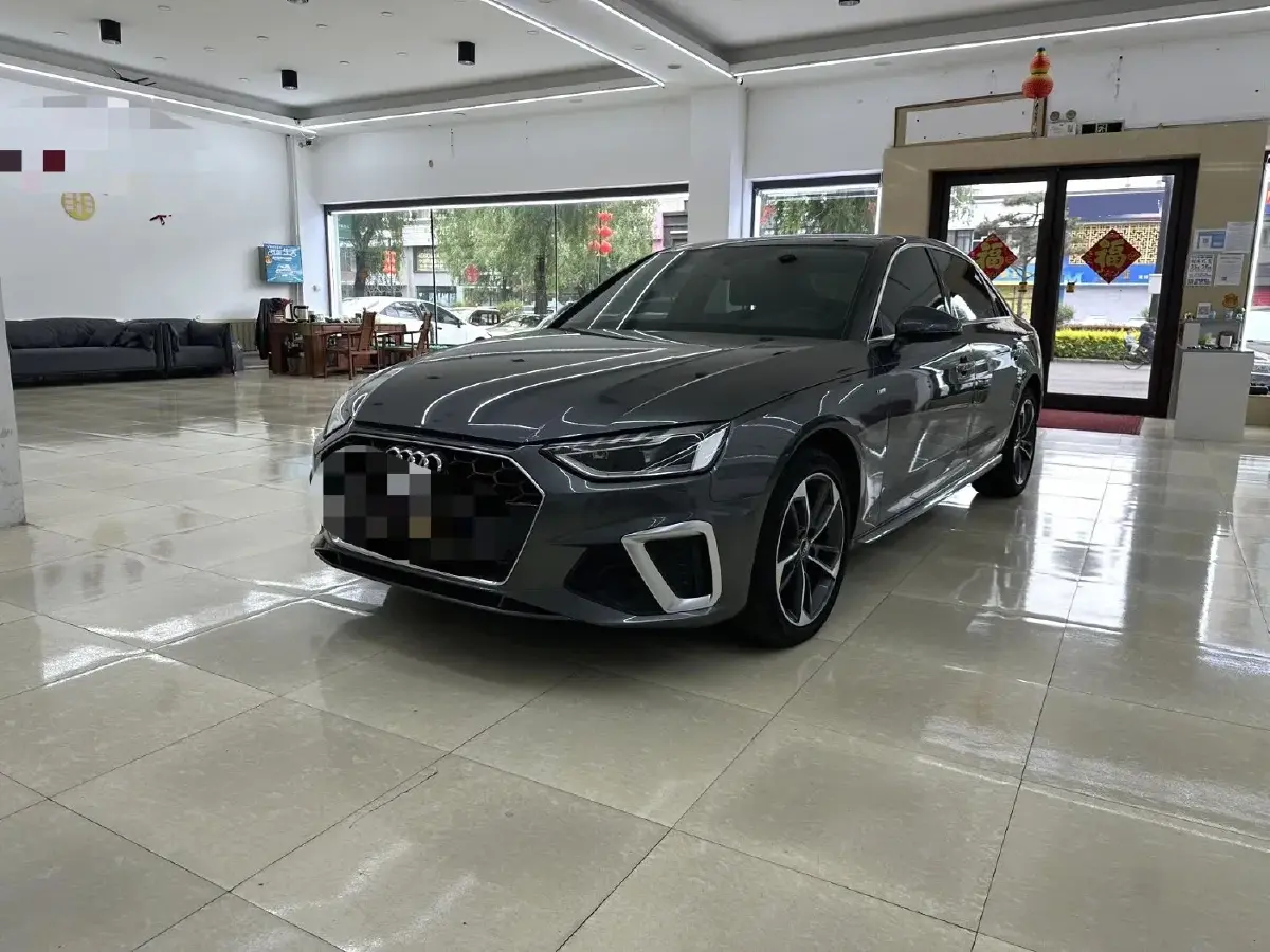 2020 Audi A4L 2.0T 150HP L4 7DCT